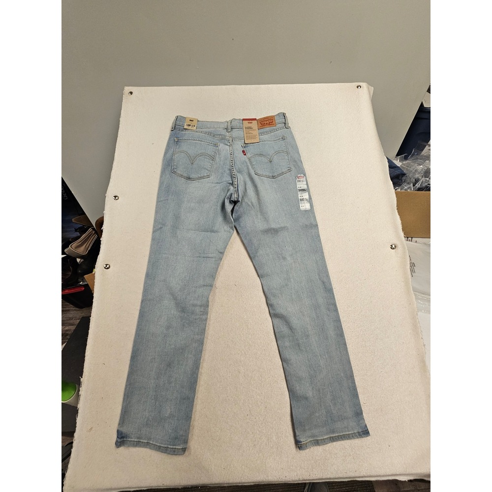 Levis Classic‎ Straight Jeans Womens 10 M Light Wash Stellar Stretch Mid Rise